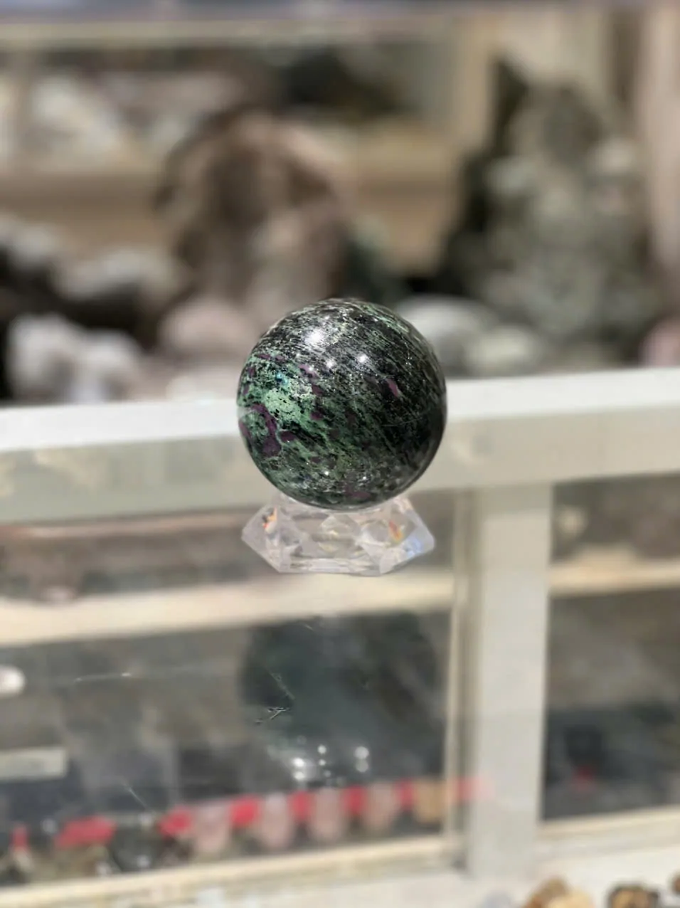 Quả cầu đá hồng lục bảo (vỏ ruby) M185-S4-4727