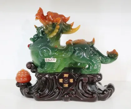Tỳ hưu ngọc xanh hủ kim bảo đỏ đế gỗ - Tài nguyên cuồn cuộn G167A