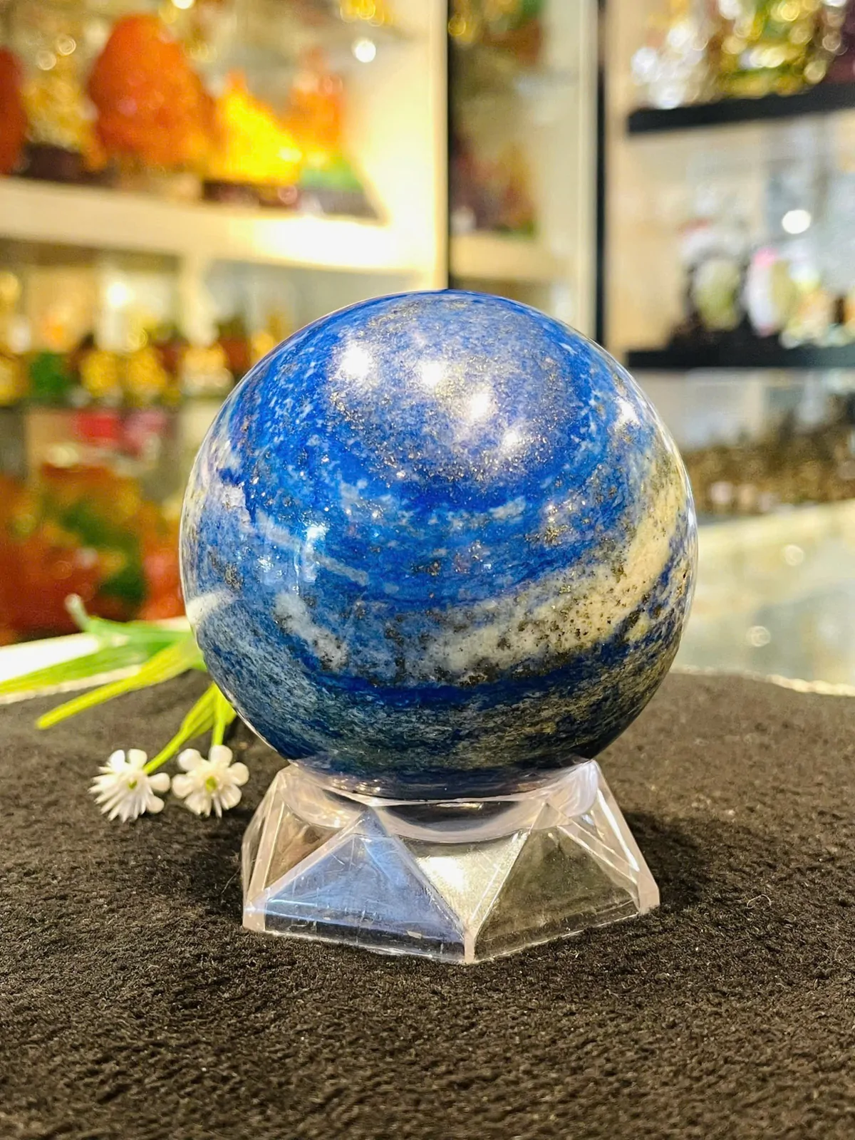 Quả cầu ngọc lam (sodalite) xanh đậm M182-S5-4452
